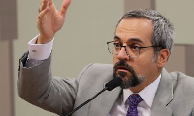 Abraham Weintraub quer se candidatar a prefeito de SP e mira ataques em Tarcísio: ‘meu inimigo’