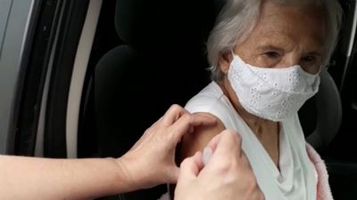 MS libera 4ª dose da vacina contra a covid para idosos acima de 60 anos